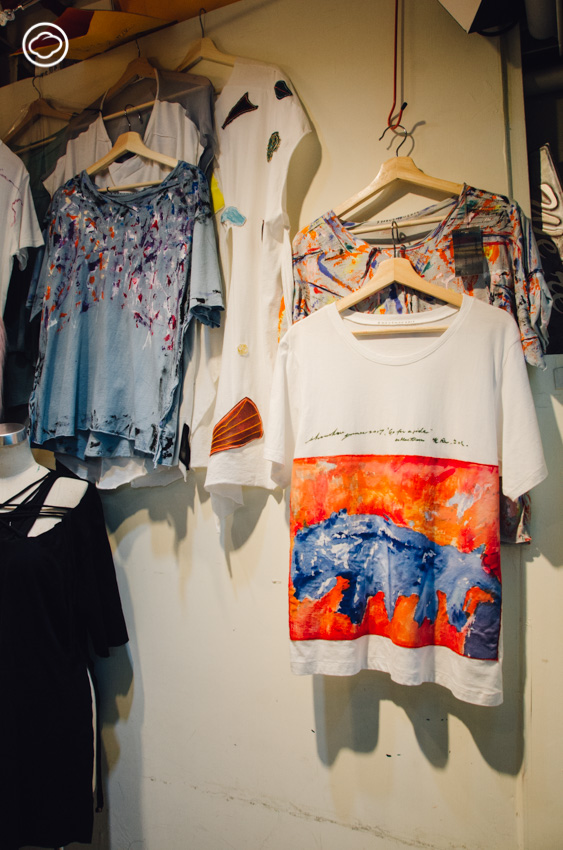 เสื้อผ้า