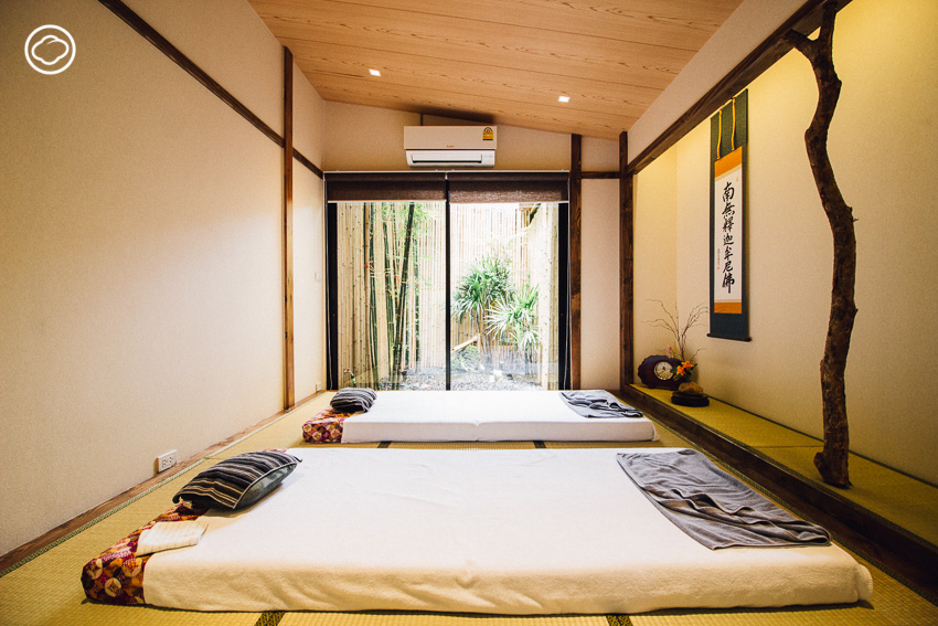 ย่านญี่ปุ่น กรุงเทพ, คาเฟ่ สุขุมวิท, ร้านออนเซ็น สุขุมวิท,Japanese town