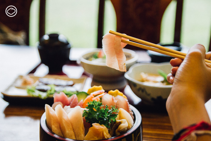 ย่านญี่ปุ่น กรุงเทพ, คาเฟ่ สุขุมวิท, ร้านออนเซ็น สุขุมวิท,Japanese town