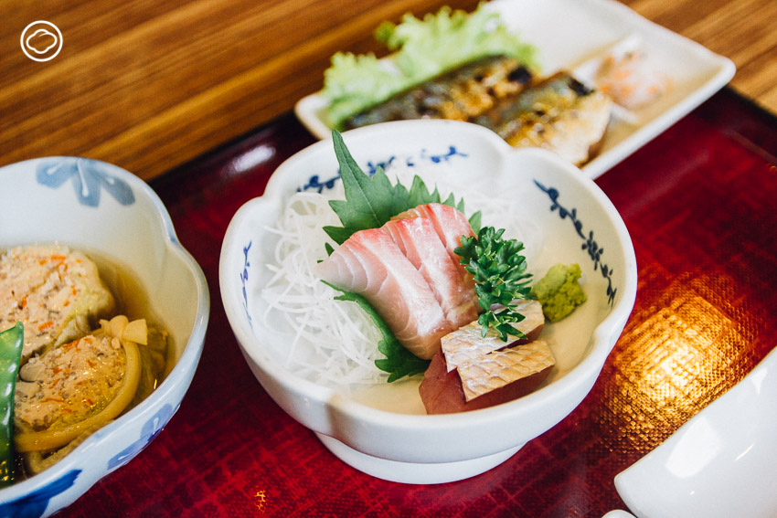 ย่านญี่ปุ่น กรุงเทพ, คาเฟ่ สุขุมวิท, ร้านออนเซ็น สุขุมวิท,Japanese town