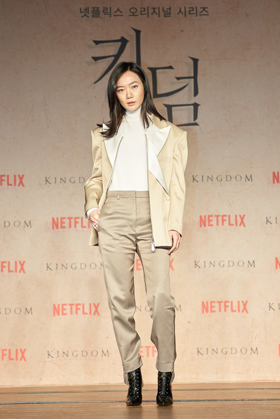 สัมภาษณ์, Kingdom, Netflix