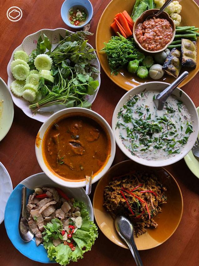 เตรียมตังค์ไปกิน 9 มื้อแบบคนตรังให้ตัวแตก ตรัง