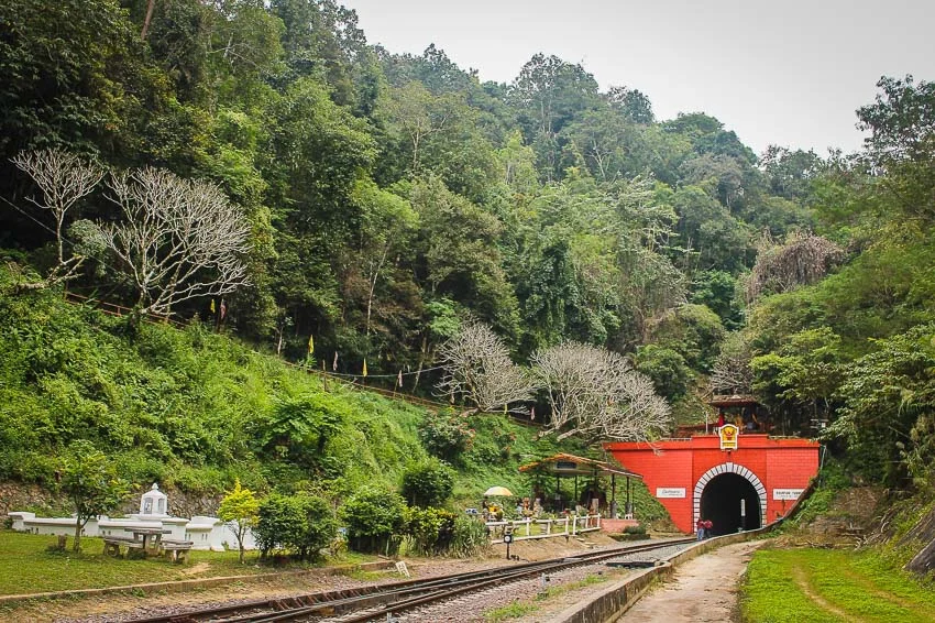 'ขุนตาน' อุโมงค์รถไฟยาวที่สุดในไทยบนจุดสูงสุดของเส้นทางรถไฟไทยที่กำลังจะเสียแชมป์ อุโมงค์ขุนตาน