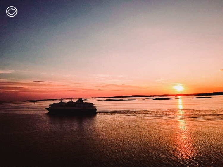 Singer at Sea