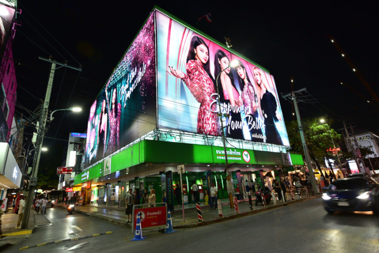 ความเชื่อทีม KBank ที่พา BLACKPINK มาเป็นพรีเซ็นเตอร์เบอร์แรกของแบรนด์ในรอบ 74 ปี
