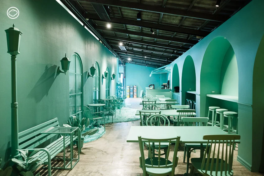 House of La Dolce Vita in Scooter 2019