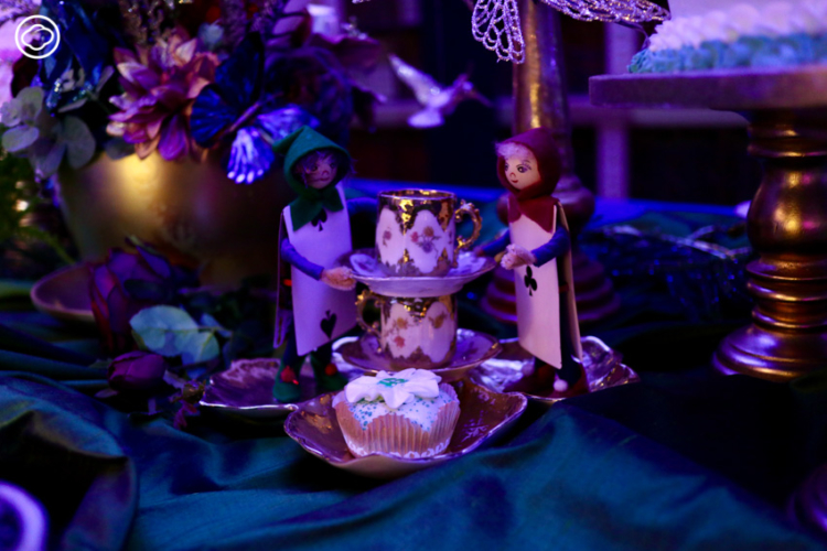 ท่องพระราชวังอังกฤษกับ Alice in the Palace นิทรรศการที่จับคู่ประวัติศาสตร์กับเทคโนโลยี