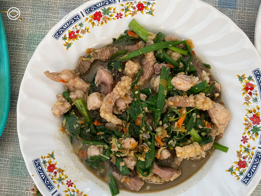 กินปากหม้อญวน ลาบขม ตามรอยผลึกเกลือ หารสชาติอาหารอีสานแบบลุ่มน้ำสงคราม สกลนคร