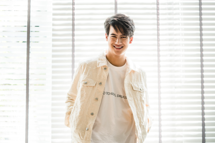 ไอซ์-พาริส อินทรโกมาลย์สุต