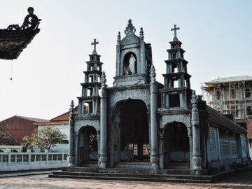 Phát Diệm Cathedral โบสต์คริสต์เวียดนาม ที่ผสานสไตล์โกธิคกับศาลเจ้า