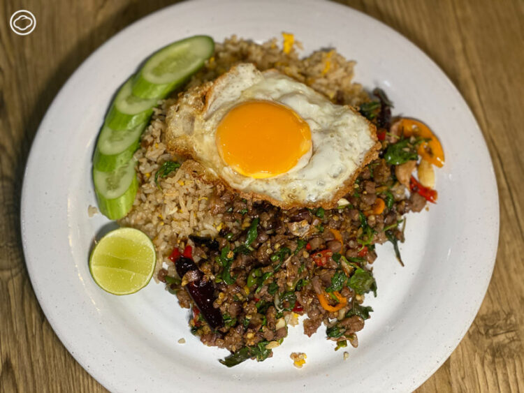 กะเพราตาแป๊ะ กะเพรา Specialty ที่ออกแบบรสมาให้แตกต่างในราคาโอเค, ซอยประสานมิตร, ผัดกระเพราแห้งๆ, สูตรผัดกะเพรา