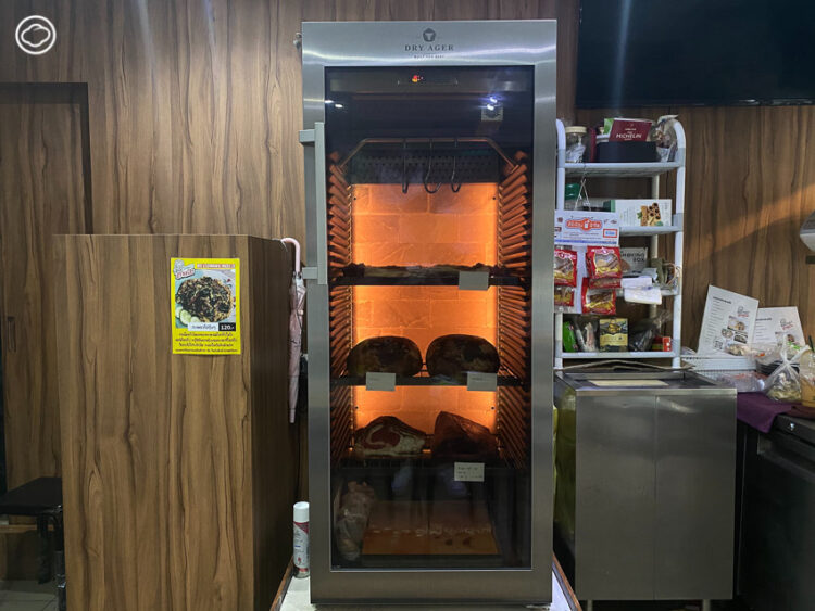 กะเพราตาแป๊ะ กะเพรา Specialty ที่ออกแบบรสมาให้แตกต่างในราคาโอเค, ซอยประสานมิตร, ผัดกระเพราแห้งๆ, สูตรผัดกะเพรา