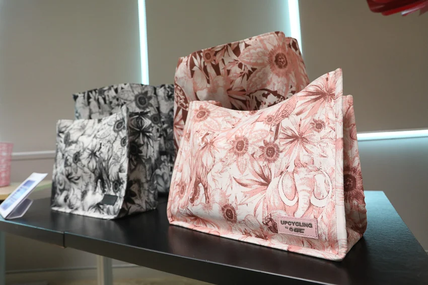 8 ไอเท็มแฟชั่นสุดชิคที่ Upcycling มาจากพลาสติกฝีมือดีไซเนอร์ชาวไทย, Upcycling Upstyling by GC