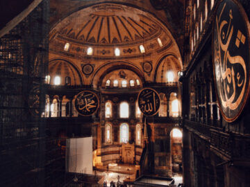 Hagia Sophia มหาวิหารตุรกีที่เคยเป็นโบสถ์ มัสยิด พิพิธภัณฑ์ และกำลังกลับไปเป็นมัสยิดอีกที