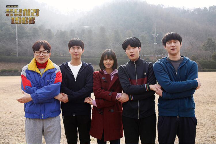 5 ซีรีส์ในจักรวาลชินวอนโฮ ผกก. เกาหลีที่มีลายเซ็นเดิมตั้งแต่ Reply จนถึง Hospital Playlist