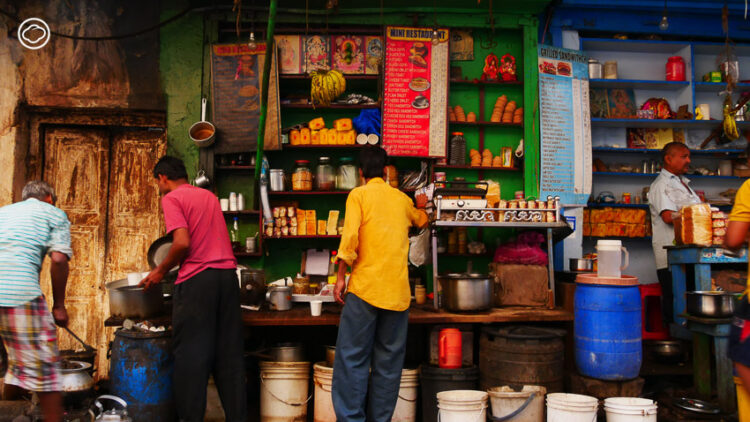 ท่องกรุงเทพฯ ไปลิ้มสูตรลับจากครัวมหาราชา ดื่มชาเครื่องเทศ 3 รสใน 3 ร้านชา 3 บุคลิก, ชาอินเดีย