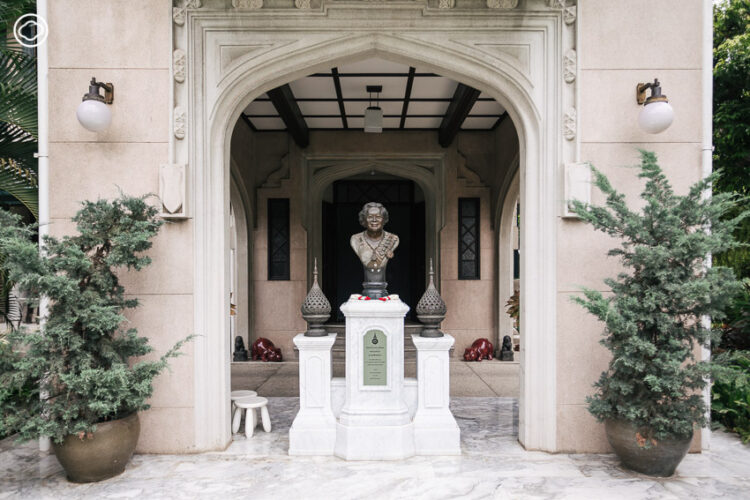 ตำหนักทิพย์ : บ้านสไตล์ Tudor Revival อายุ 87 ปีของ ‘เสด็จพระองค์อาทร’