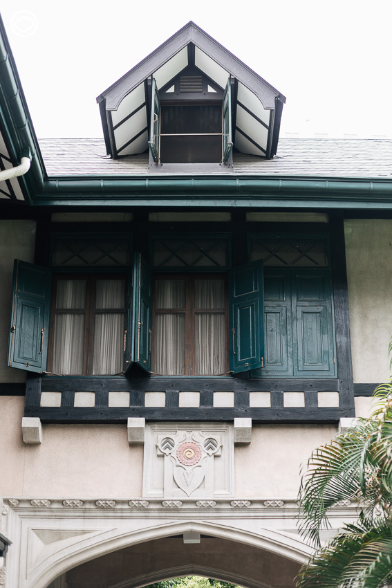 ตำหนักทิพย์ : บ้านสไตล์ Tudor Revival อายุ 87 ปีของ ‘เสด็จพระองค์อาทร’