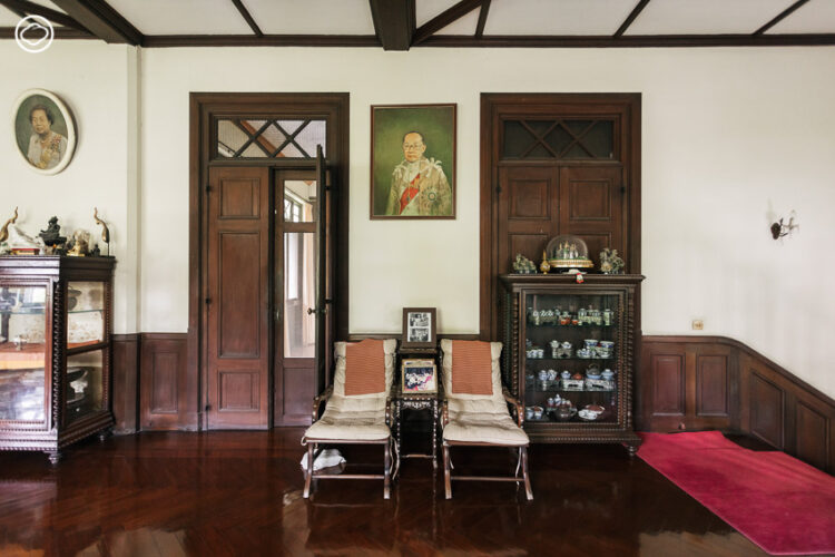 ตำหนักทิพย์ : บ้านสไตล์ Tudor Revival อายุ 87 ปีของ ‘เสด็จพระองค์อาทร’