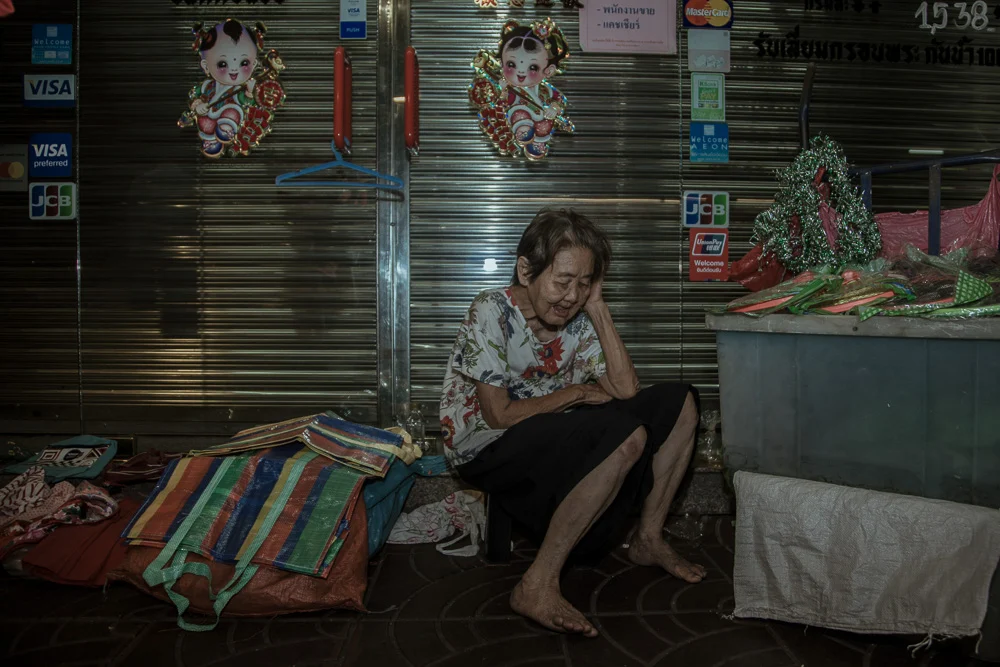 A HOME OF HOMELESS ชุดภาพถ่ายแสดงคำนิยามคำว่าบ้านของ คนไร้บ้าน