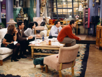 อพาร์ตเมนต์ซีรีส์ FRIENDS ความเป็นอยู่คนหนุ่มสาวยุค 90 ที่เข้ามาตามหาฝันในเมืองใหญ่
