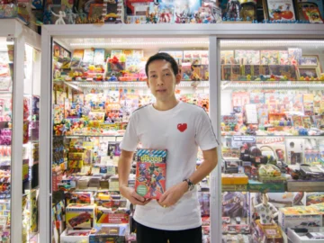 ปอ ยูโร่ นักสะสมของเล่นแถมในซองขนม ความทรงจำวัยเด็กของคนยุค 80