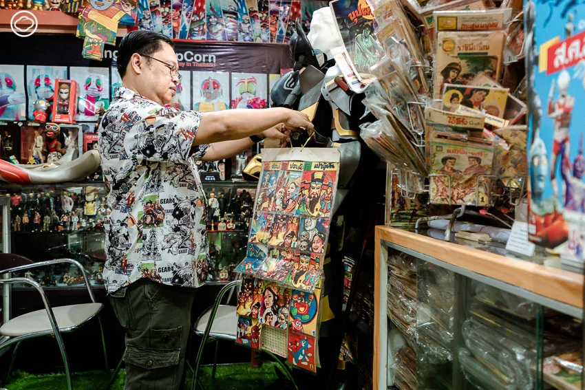 ‘ป๋าเอ็กซ์’ นักสะสมการ์ตูนผีเล่มละบาท สู่การขับเคลื่อนวงการผีไทยไปทั่วโลก