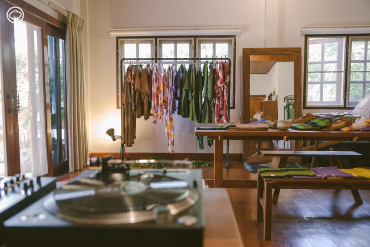 Wood and Mountain เสื้อผ้าบาติกสีธรรมชาติ จ.เชียงใหม่ แรงบันดาลใจจากป่าและการวิ่งเทรล