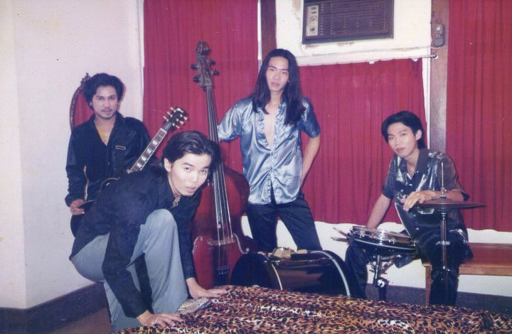 ‘โป้ Yokee Playboy’ ศิลปินผู้ไม่เคยหยุดทดลองตลอด 25 ปี พร้อมกับการกลับมาในอัลบั้มชุดที่ 8 ท่ามกลางยุควงดนตรีรุ่นหลาน
