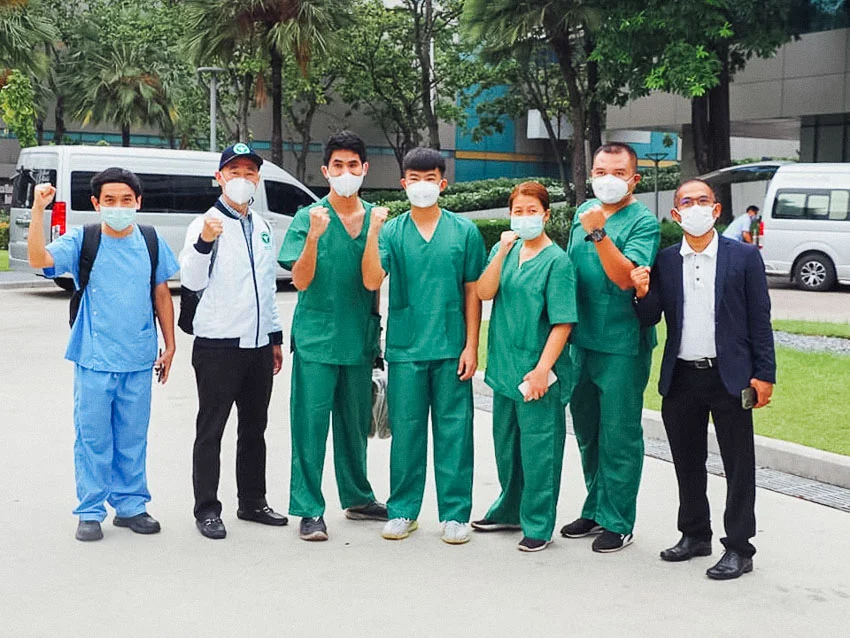 นพ.สุภัทร ฮาสุวรรณกิจ แพทย์ชนบทกับงานเอ็นจีโอค้านโรงไฟฟ้า ติดโซลาร์เซลล์ สู้โควิด และตรวจสอบรัฐบาล