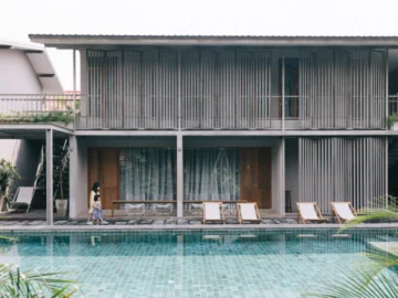SUNKISS.pool.bed ที่พักใกล้กรุงในจุมพิตพระอาทิตย์ สัมผัสชีวิตริมคลองบ้านไทร ย่านตลิ่งชัน