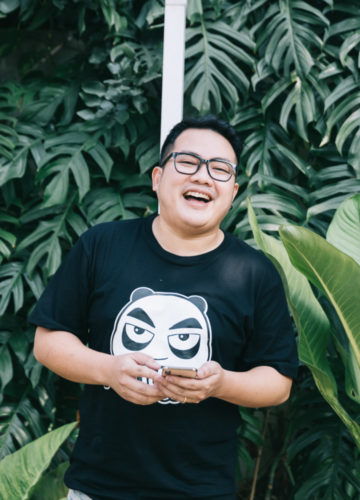 ‘เบ๊น อาปาเช่’ กับการเป็นนักพูดบนเวที ‘ยืนเดี่ยว’ ที่ต้องยืนคนเดียวเมื่ออาม่าไม่อยู่