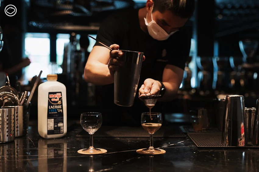 Bottomless ร้านกาแฟสเปเชียลตี้ที่ฝึกฝนอย่างเข้มข้นจนกลายเป็นร้านอันดับต้นของเมนูกาแฟนม