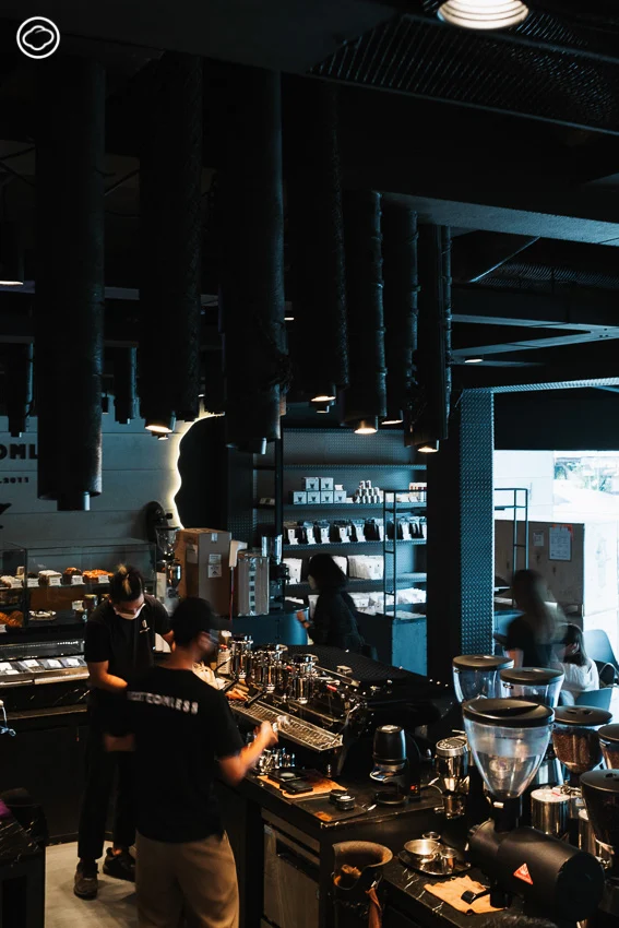 Bottomless ร้านกาแฟสเปเชียลตี้ที่ฝึกฝนอย่างเข้มข้นจนกลายเป็นร้านอันดับต้นของเมนูกาแฟนม