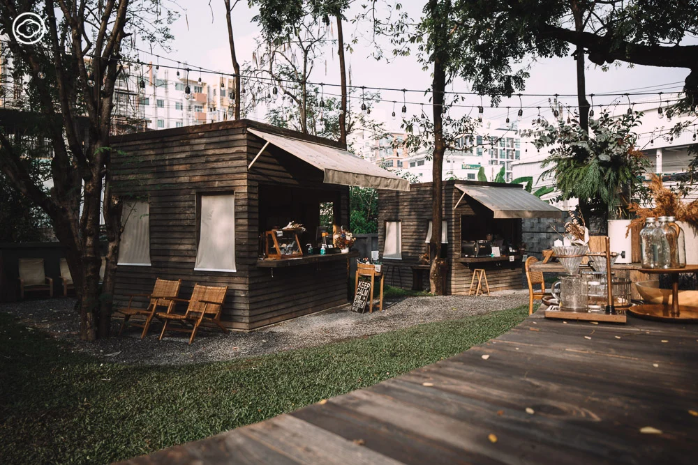 The Wood Land เอาต์ดอร์คาเฟ่ย่านอ่อนนุช ปรับที่รกร้างให้เป็นพื้นที่ธรรมชาติกลางเมือง