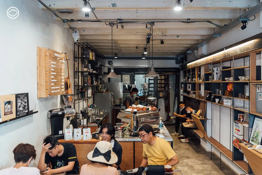19 ปี ร้านหนัง(สือ) ตำนานร้านหนังสือ(และหนัง)ทางเลือก กลางเมืองภูเก็ตของหมอนักเขียน