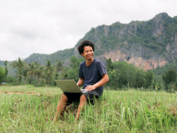เทคไทบ้าน โปรเจกต์พัฒนาชุมชนด้วยเทคโนโลยี สู่พื้นที่ Digital Nomad กลางทุ่งภูผาม่าน ขอนแก่น