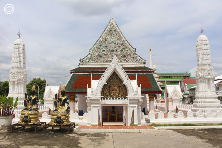 วัดบางขุนเทียนนอก วัดที่มีทวารบาลเป็นชาวต่างชาติ 22 ชาติ ชาวเกาหลีในชุดฮันบกก็มี