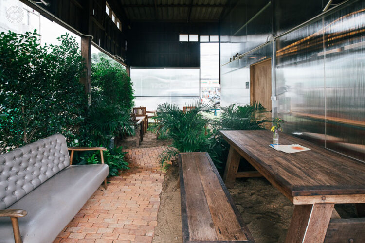 First and Foremost ร้านอาหารในบ้านไม้ 50 ปีที่เต็มไปด้วยเรื่องเล่าของสวนผึ้ง ราชบุรี