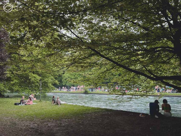 Englischer Garten สวนสาธารณะกลางเมืองมิวนิก ใหญ่กว่า Central Park และมีมานานกว่า 200 ปี