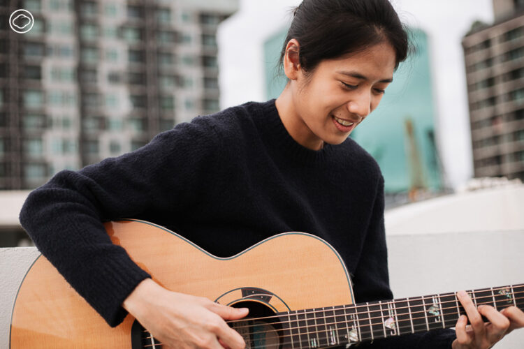 เพศ ตัวตน และบทเพลงของ ซาร่าห์-ศญพร เฮียงโฮม นักดนตรีที่จริงใจกับความฝันตัวเองเสมอมา