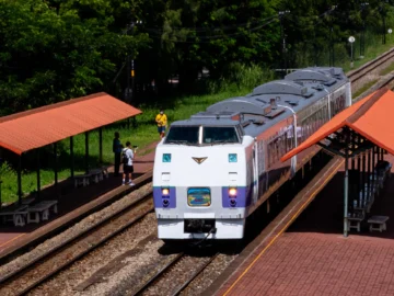 KIHA 183 จากรถไฟรุ่นสุดคลาสสิกของญี่ปุ่น สู่รถไฟท่องเที่ยวของไทย