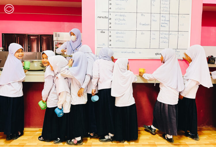 บ้านช่องแมว : รร.เล็ก ๆ ในปัตตานี ต้นแบบการปฏิรูปการศึกษาและอาหารกลางวันระดับประเทศ