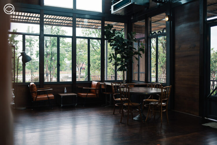 Occur Coffee สภากาแฟในคาเฟ่จากไม้ยางพาราที่ใช้ทุกอย่างจากตรัง โดยคนตรัง เพื่อคนตรัง