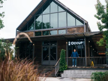 Occur Coffee สภากาแฟในคาเฟ่จากไม้ยางพาราที่ใช้ทุกอย่างจากตรัง โดยคนตรัง เพื่อคนตรัง