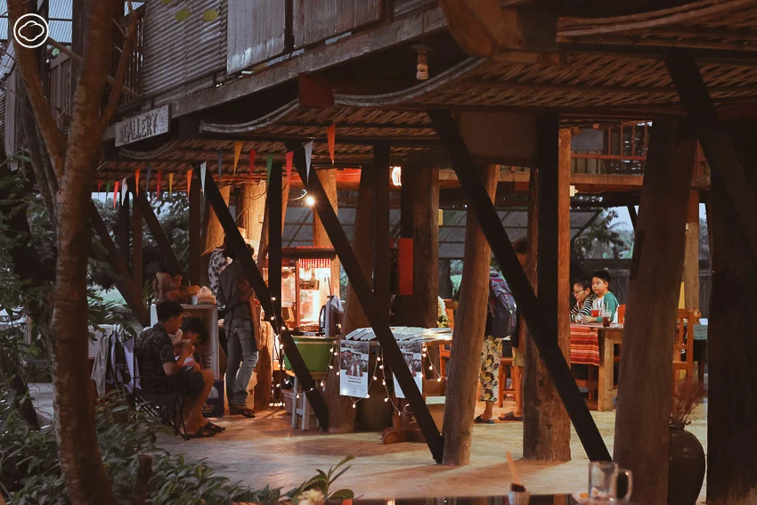 พก : ร้านหนังสือ-โรงหนังเคลื่อนที่ จ.เชียงราย เร่หนังและหนังสือดี ๆ ไปหาชาวเหนือ