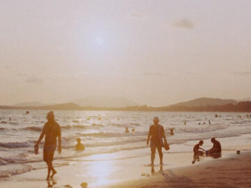 ชุดภาพ Vanilla Sky ที่หาดเจ้าหลาว จันทบุรี โบนัสจากท้องฟ้าที่ทำให้วันพักผ่อนสมบูรณ์ขึ้น