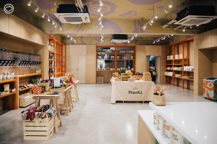 EKM6 ชุมชนแพลนต์เบสของทุกคนที่รวมคาเฟ่ ร้านอาหาร และกิจกรรมสร้างสรรค์ไว้ใจกลางเอกมัย