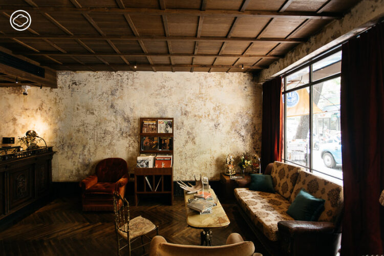 Baan Tuk Din โรงแรม-บาร์ในบ้าน 125 ปีสมัย ร.5 ของตระกูลแสง-ชูโต ตกแต่งสนุกจนเหมือนมิวเซียม