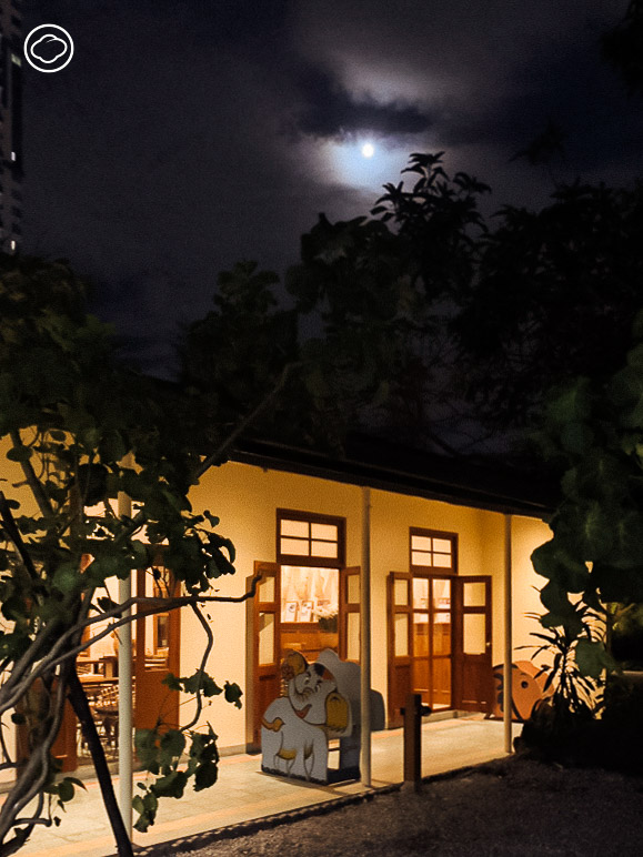‘ร้านพริกหยวก’ ร้านอาหารไทยที่รีโนเวตจากห้องเรียนอนุบาลของ รร.เรวดี ย่านประดิพัทธ์